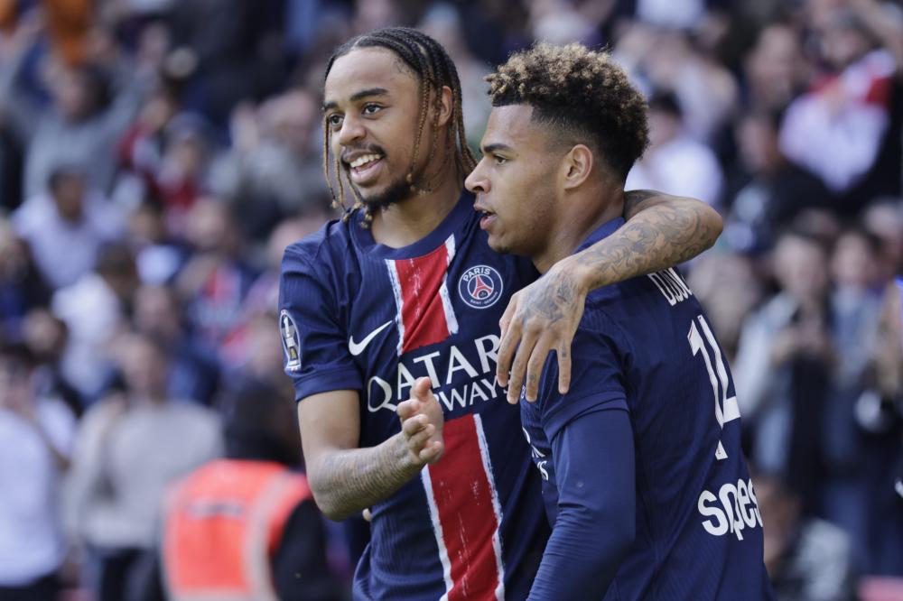 裏弗斯強調 裏弗斯強調